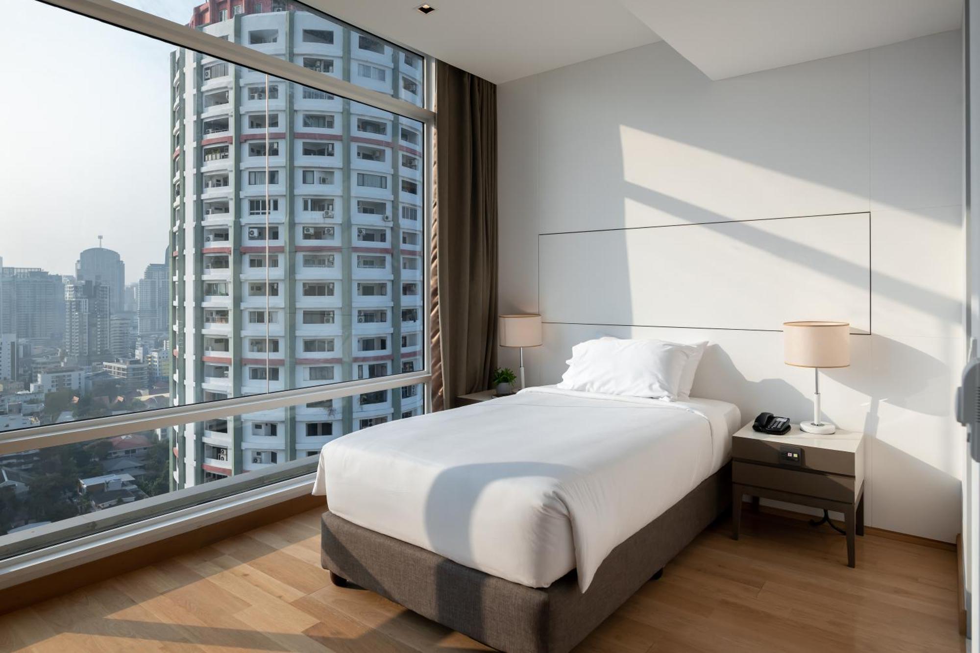 Jasmine 59 Hotel Bangkok Exterior photo A bedroom at the hotel