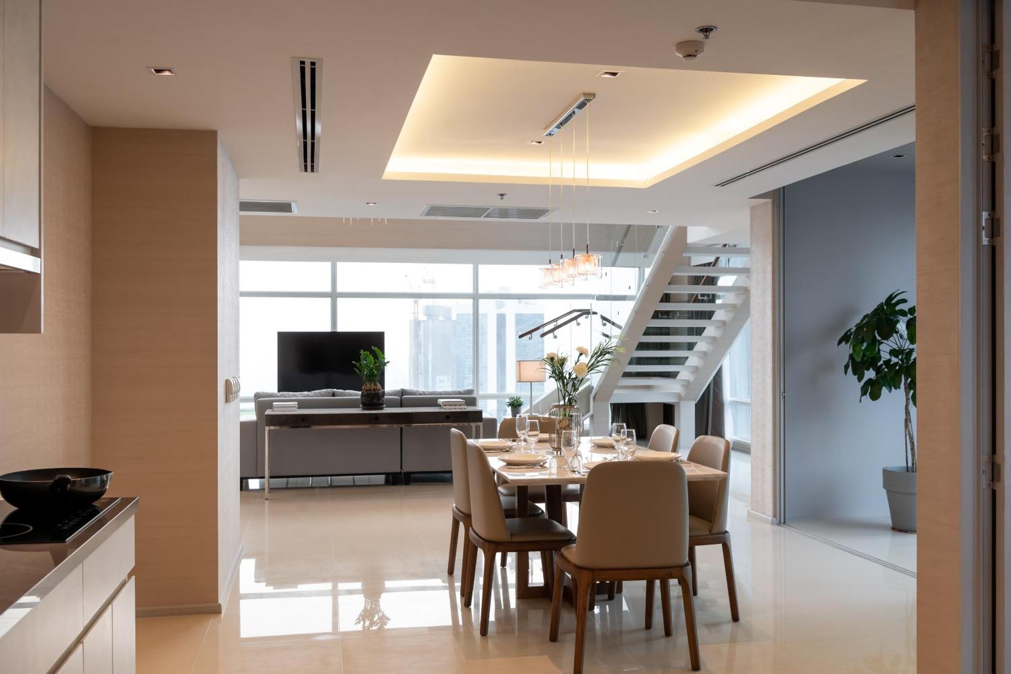 Jasmine 59 Hotel Bangkok Exterior photo A dining room in a modern home